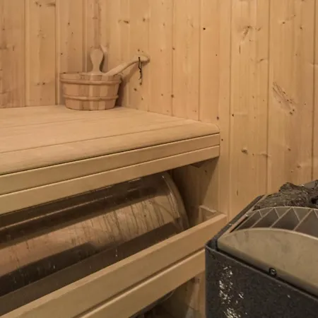 Pet Friendly In With Sauna *